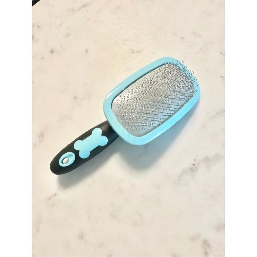Dog / cat adjustable turquoise blue wire hairbrush